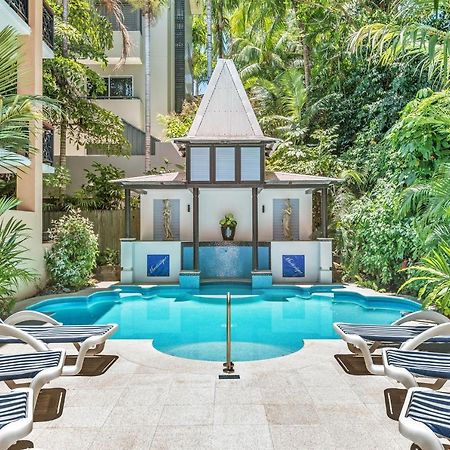 Martinique On Macrossan Aparthotel Port Douglas Eksteriør bilde