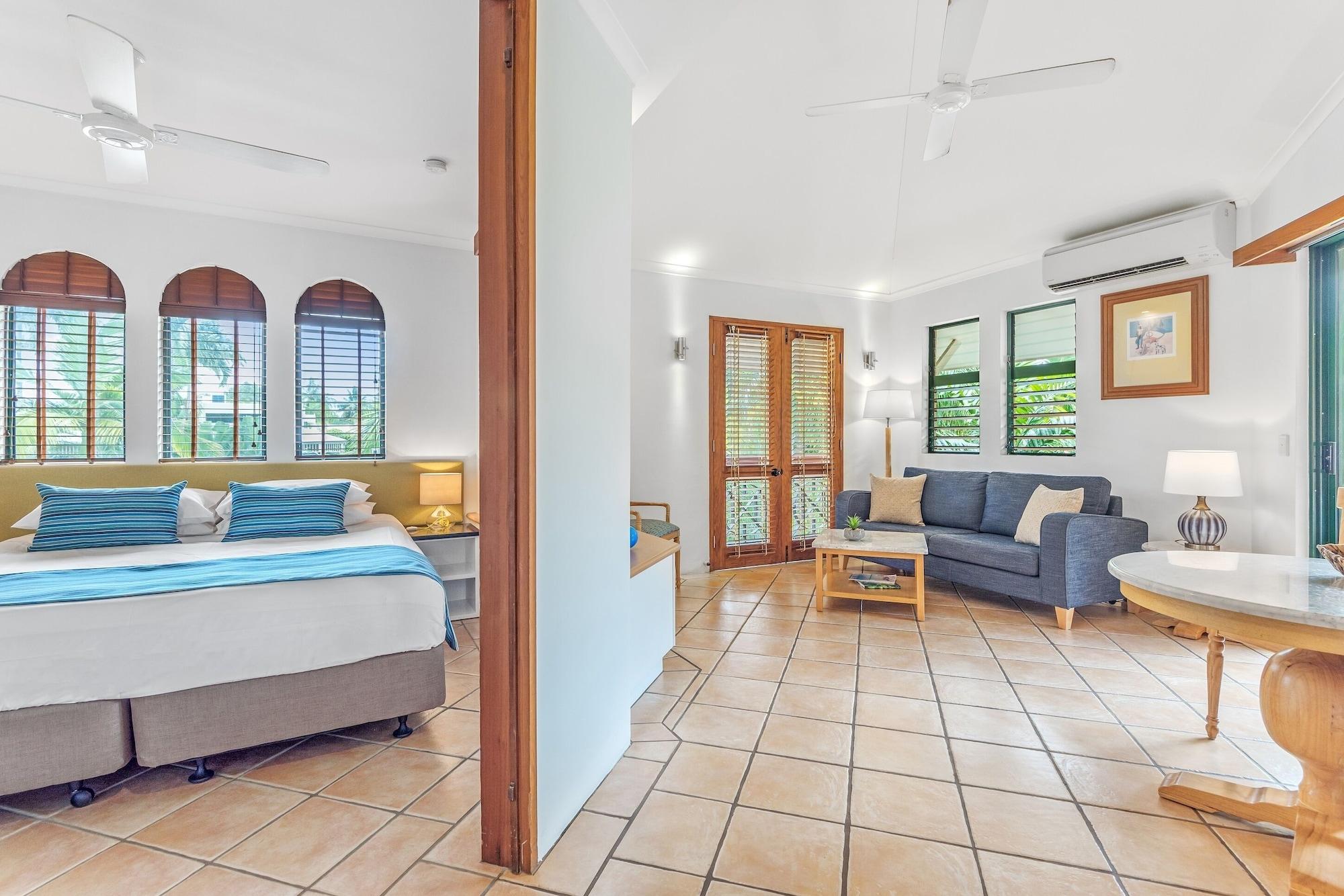 Martinique On Macrossan Aparthotel Port Douglas Eksteriør bilde