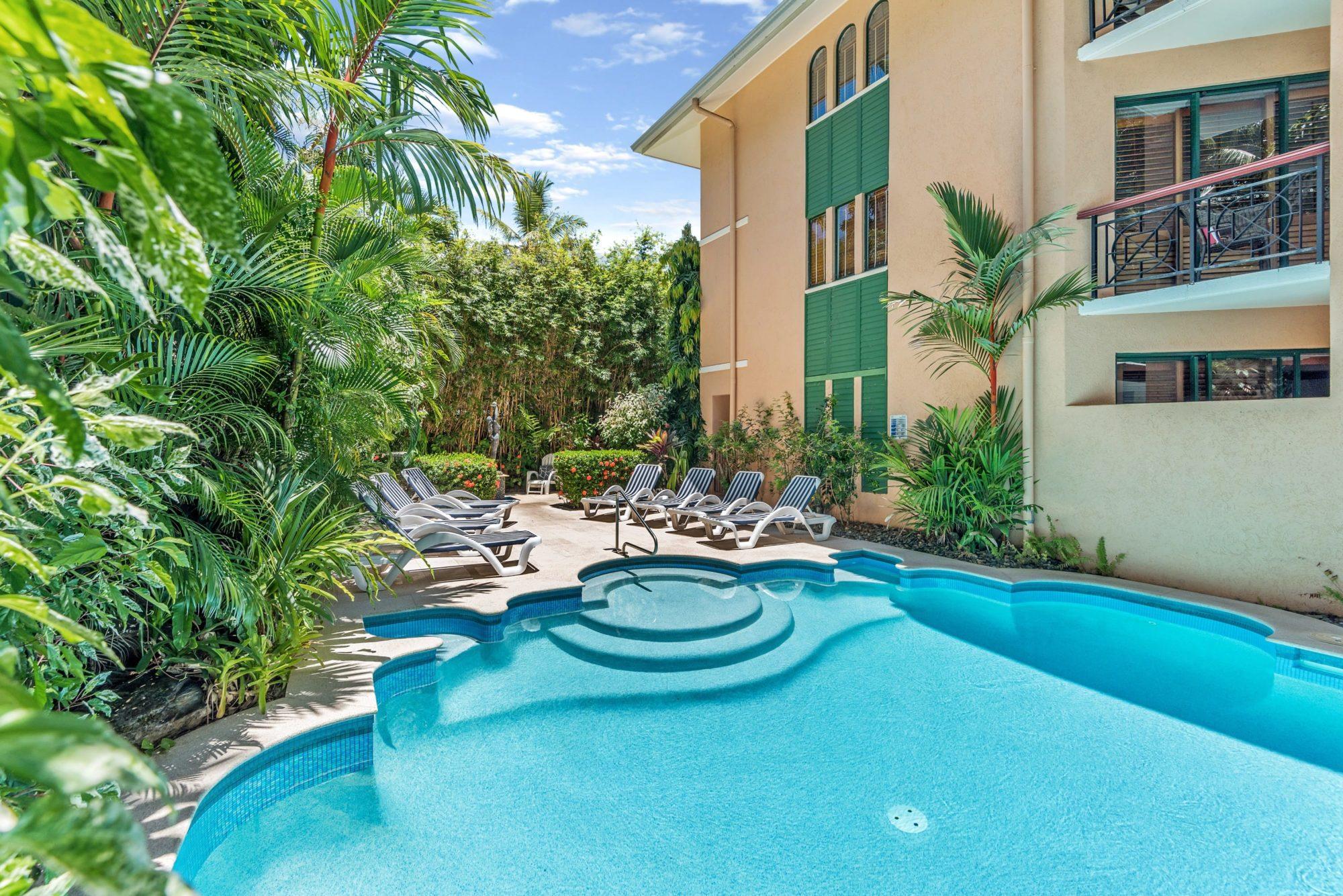 Martinique On Macrossan Aparthotel Port Douglas Eksteriør bilde